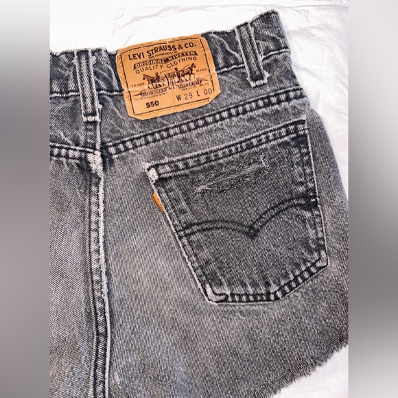 CUSTOM LEVi SHORTS -SiZE 00 - Picture 5 of 7